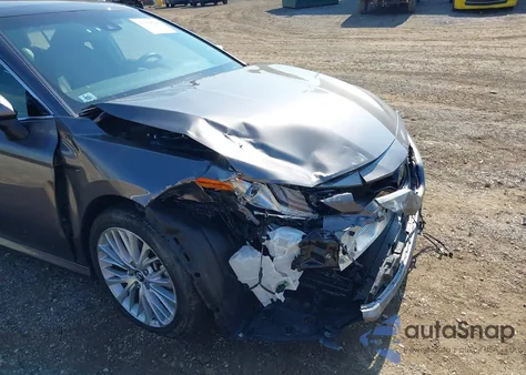 2018 Toyota Camry Xle from USA, damaged, VIN 4T1B11HK5JU137197